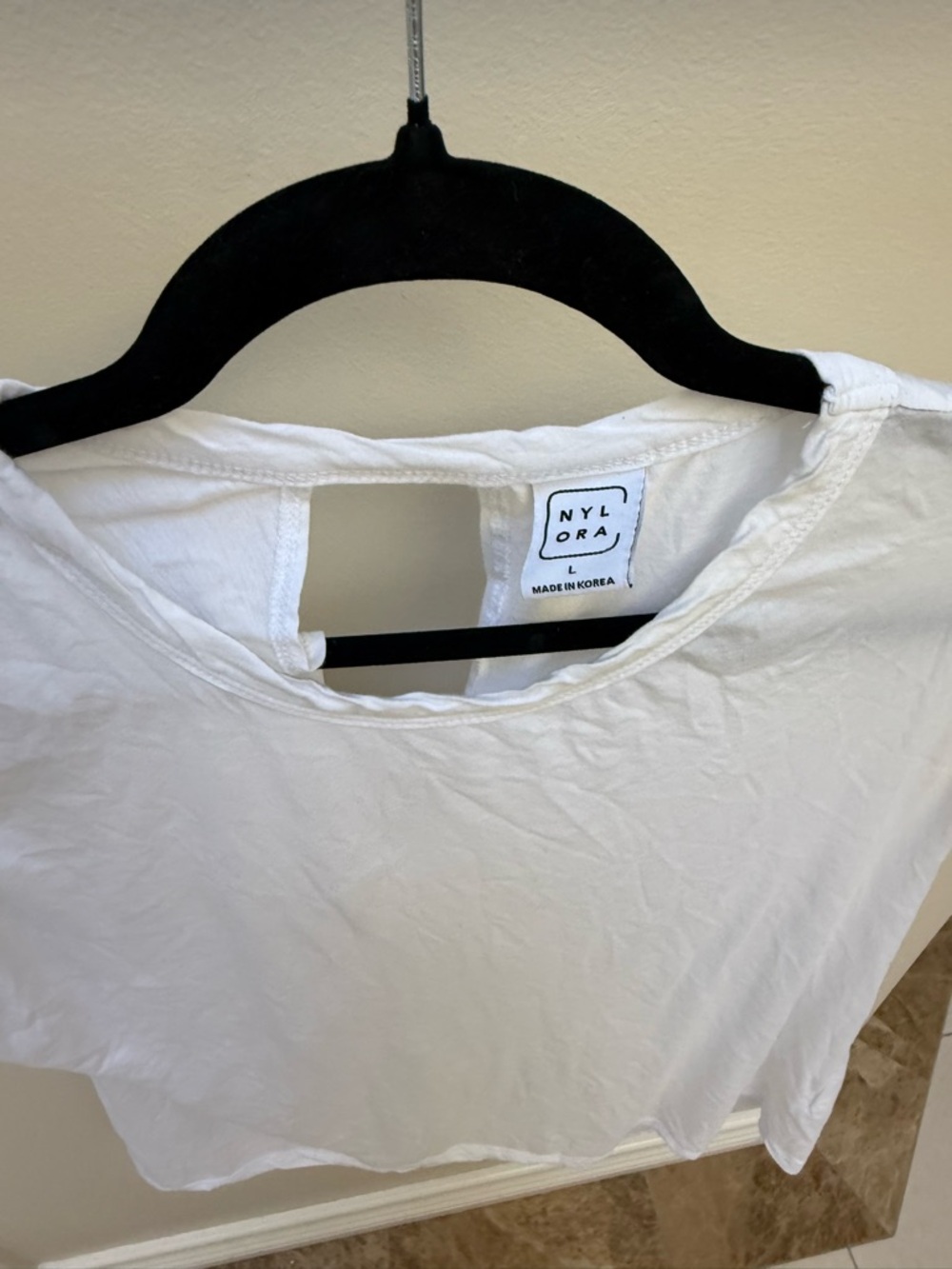Nylona Work out top white size large